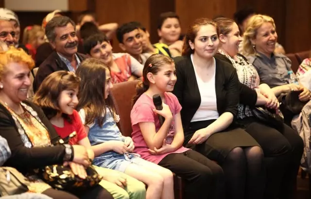 Peker Açıkalın ile Keyifli Sohbet Peker Açıkalın ile Keyifli Sohbet