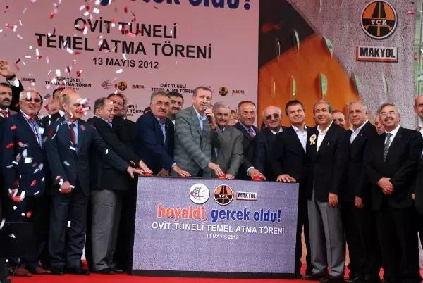 Erdoğan, Ovit Dağı Tüneli'nin Temeli Attı, 'Biz Kılıçdaroğlu'nun da Hizmetkarıyız' Dedi Erdoğan, Ovit Dağı Tüneli'nin Temeli Attı, 'Biz Kılıçdaroğlu'nun da Hizmetkarıyız' Dedi
