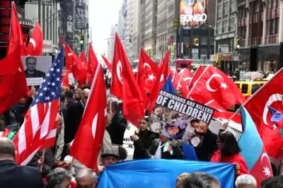 Türk Günü Yürüyüş ve Festivali New York Tımes'da