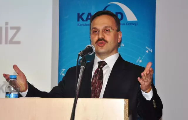 Vezirköprü Esnafına Müşteri İlişkileri Konferansı Vezirköprü Esnafına Müşteri İlişkileri Konferansı