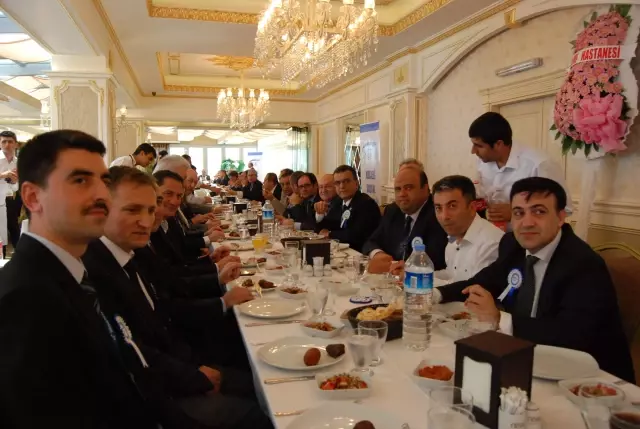 Kocaeli'de Sgk Primlerini Düzenli Ödeyen Kuruluşlara Plaket Verildi