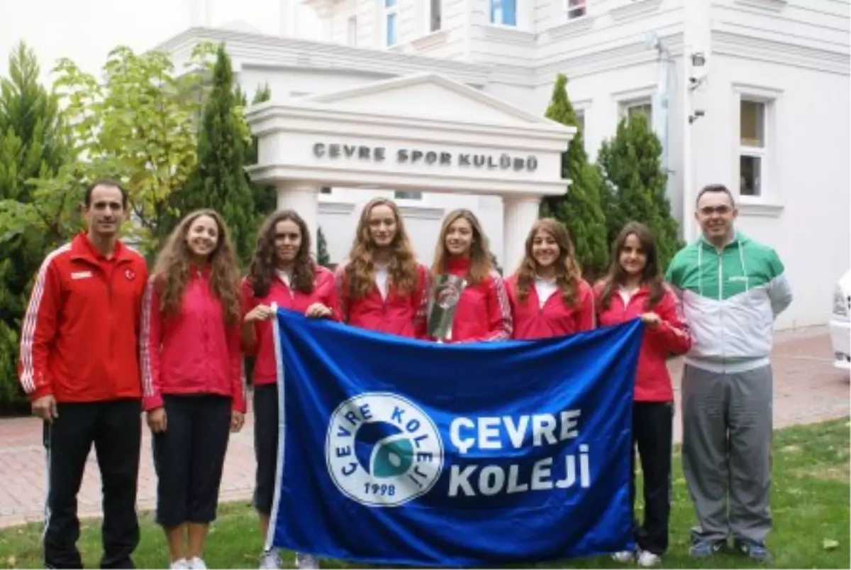 Çevre Koleji, Kulvarlarda Liderliğe Bu Yıl Da İmza Attı