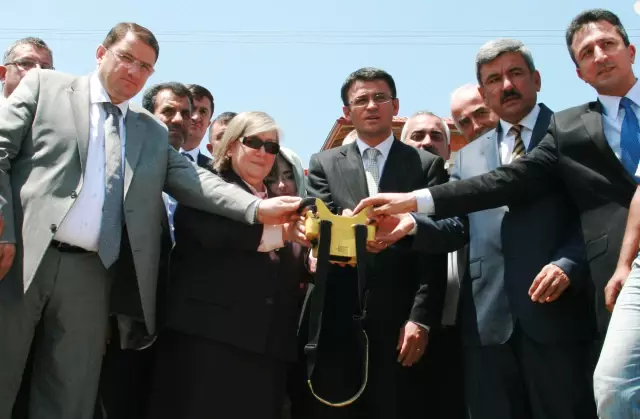Hayırsever Belediye Başkanı Edis'den Vezirköprü'ye Kız Lisesi Hayırsever Belediye Başkanı Edis'den Vezirköprü'ye Kız Lisesi