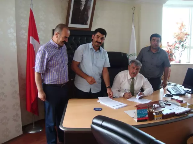Kulp Belediyesi'nde Toplu İş Sözleşmesi Sevinci