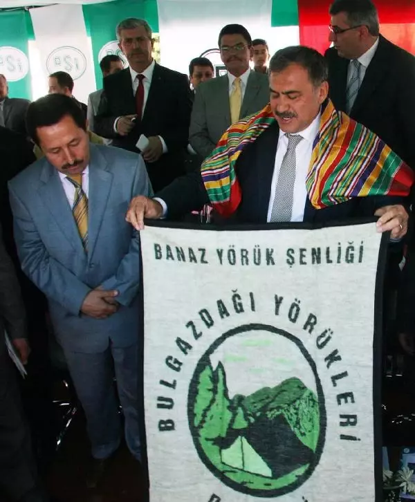 Afyonkarahisar'da Temel Atan Bakan Eroğlu, 'Türkmen Beyi' İlan Edildi
