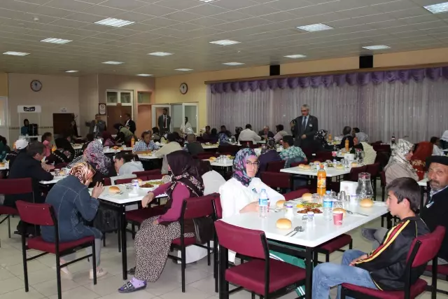 Diyaliz Hastaları Moral Yemeğinde Bir Araya Geldi