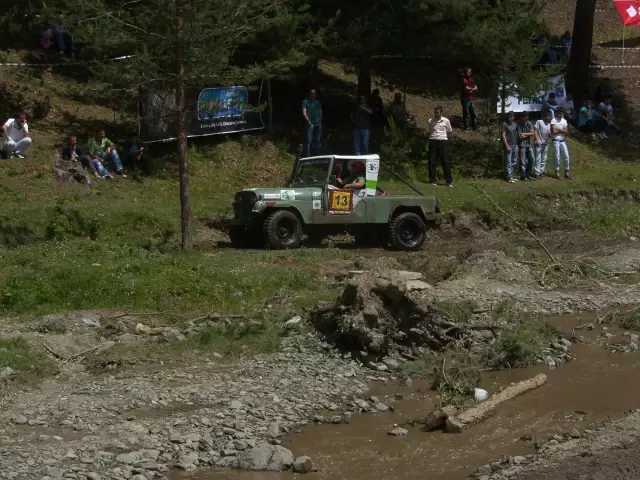 Offroad Tutkunları Kunduz'da Bir Araya Geldi Offroad Tutkunları Kunduz'da Bir Araya Geldi