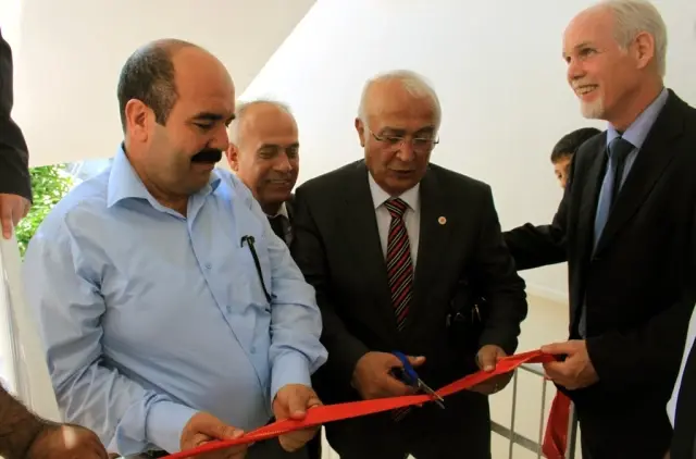 'İşitme Engelliler İletişim Merkezi' Açıldı 'İşitme Engelliler İletişim Merkezi' Açıldı