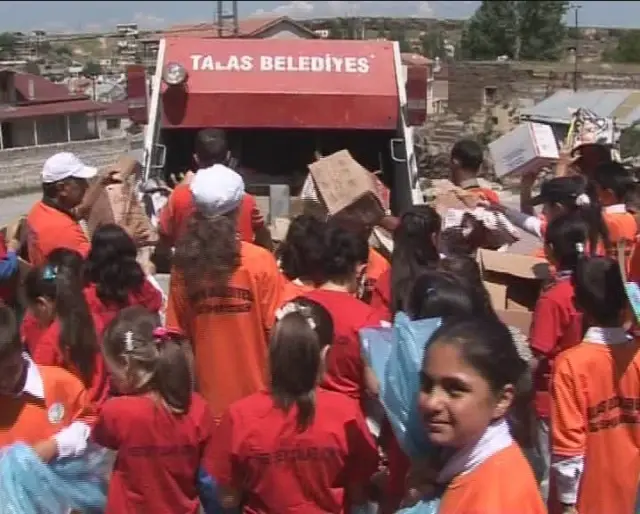 Talas Belediyesi Çevre Faaliyetlerini Hız Kesmeden Sürdürüyor