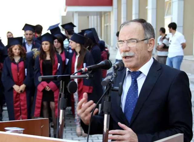 Yeşilyurt Myo İlk Mezunlarını Verdi Yeşilyurt Myo İlk Mezunlarını Verdi
