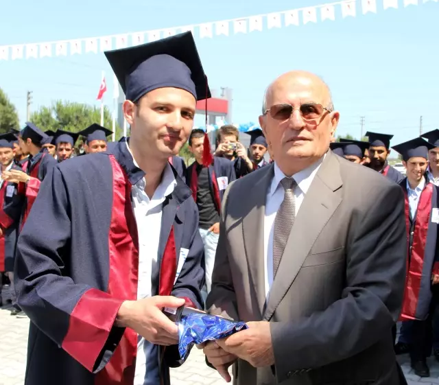 Yeşilyurt Myo İlk Mezunlarını Verdi Yeşilyurt Myo İlk Mezunlarını Verdi
