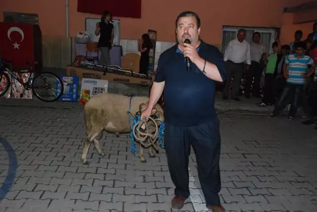 Okula Destek İçin Açık Artırma ile Koç Satıldı