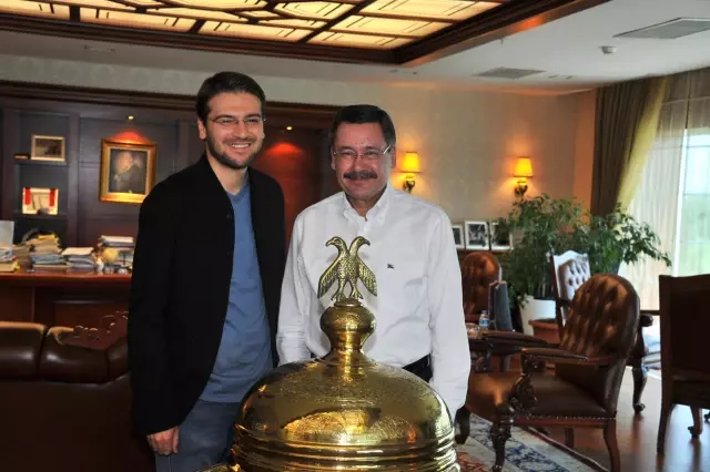 Dünyaca Ünlü Müslüman Şarkıcı Sami Yusuf, Kandili Ankaralılarla Kutlayacak Dünyaca Ünlü Müslüman Şarkıcı Sami Yusuf, Kandili Ankaralılarla Kutlayacak