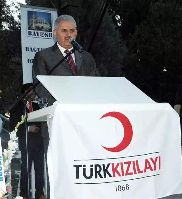Bakan Yıldırım'dan İş Adamlarına Kızılay'a Yardım Çağrısı