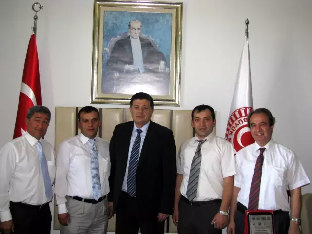 Drahnalılar, CHP Milletvekilini Ziyaret Etti Drahnalılar, CHP Milletvekilini Ziyaret Etti