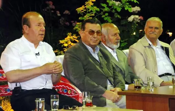 Isparta Valisi Oğuz: Saidi Nursi'nin Barla'daki Evine Bir Günde 20 Bin Kişi Geldi Isparta Valisi Oğuz: Saidi Nursi'nin Barla'daki Evine Bir Günde 20 Bin Kişi Geldi