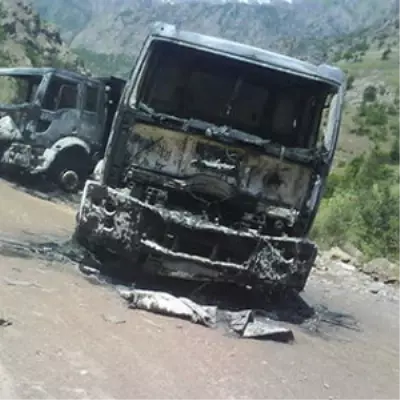 PKK Yol Kesip 9 TIR'ı Yaktı