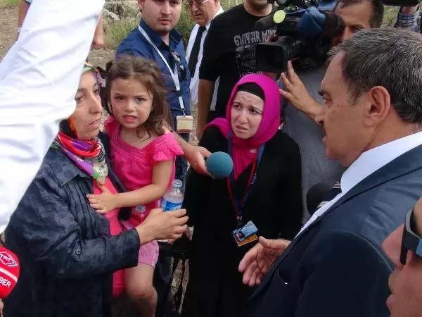 Bakan Eroğlu'ndan, Kazada Yaralananlara Yakın İlgi Bakan Eroğlu'ndan, Kazada Yaralananlara Yakın İlgi