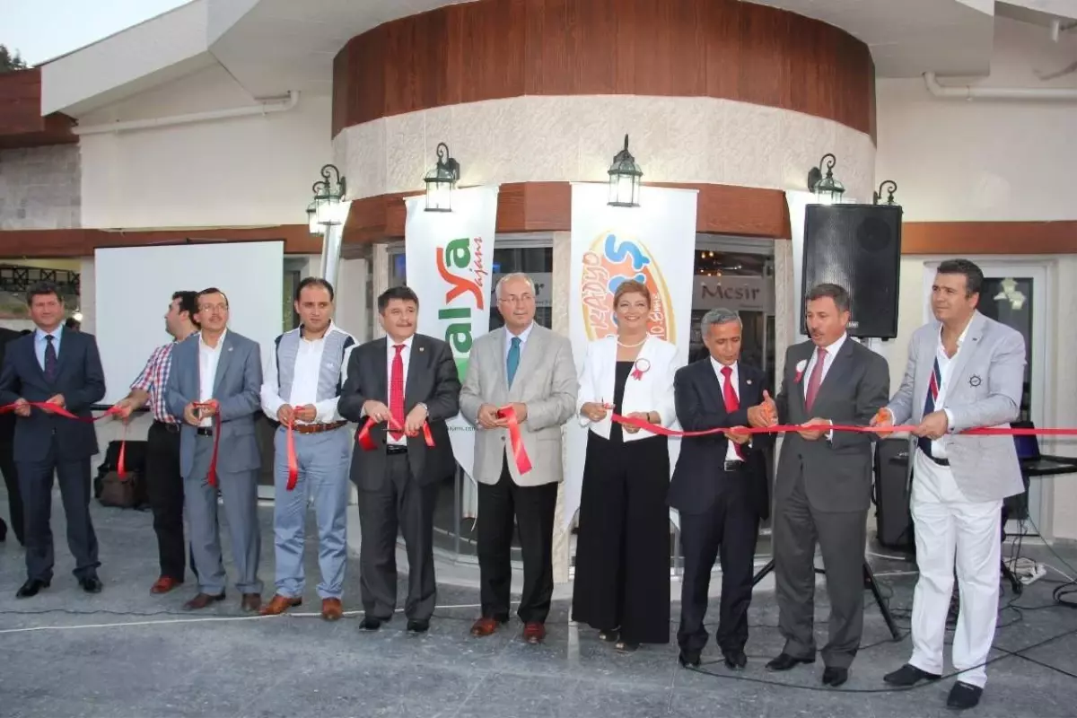 Alya Ajans Ve Manisainternethaber In Tanitim Kokteyli Manisa
