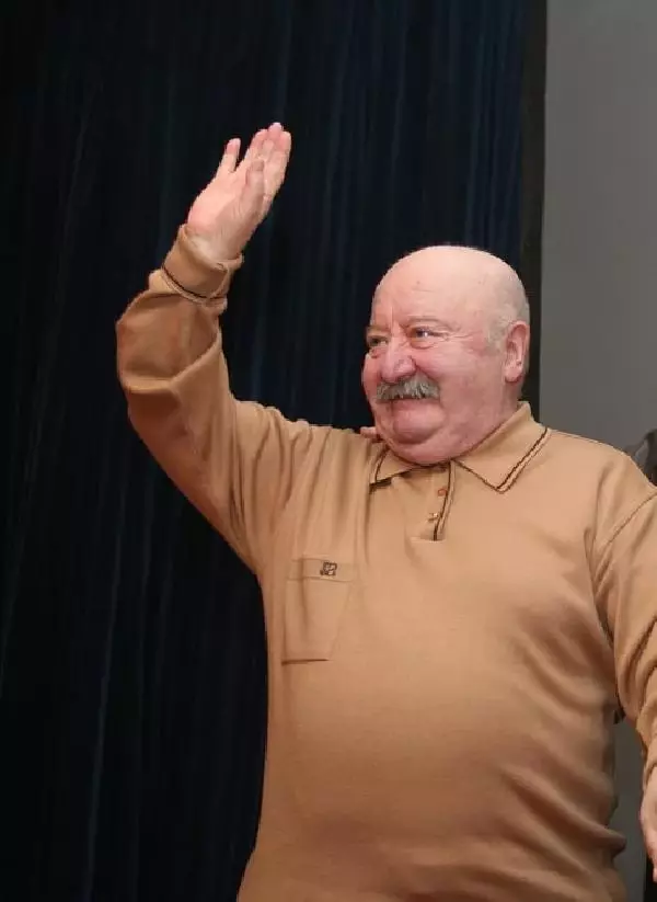 Bir Efsane Daha Gitti! Bir Efsane Daha Gitti!