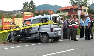 Ordu'da Feci Kaza: 4 Ölü, 1 Yaralı Ordu'da Feci Kaza: 4 Ölü, 1 Yaralı