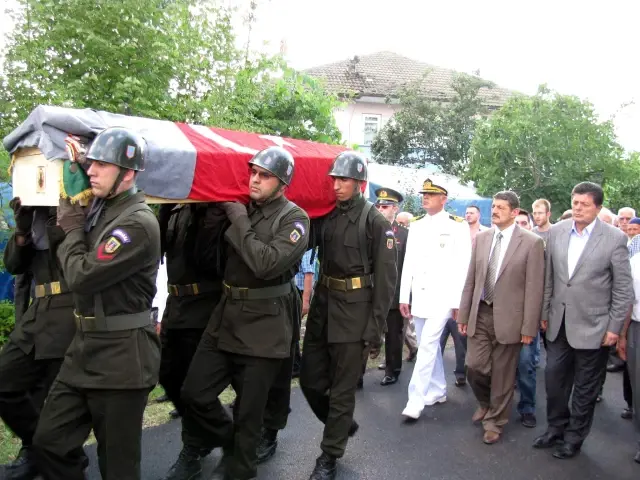 Kore Gazisi Son Yolculuğuna Uğurlandı Kore Gazisi Son Yolculuğuna Uğurlandı