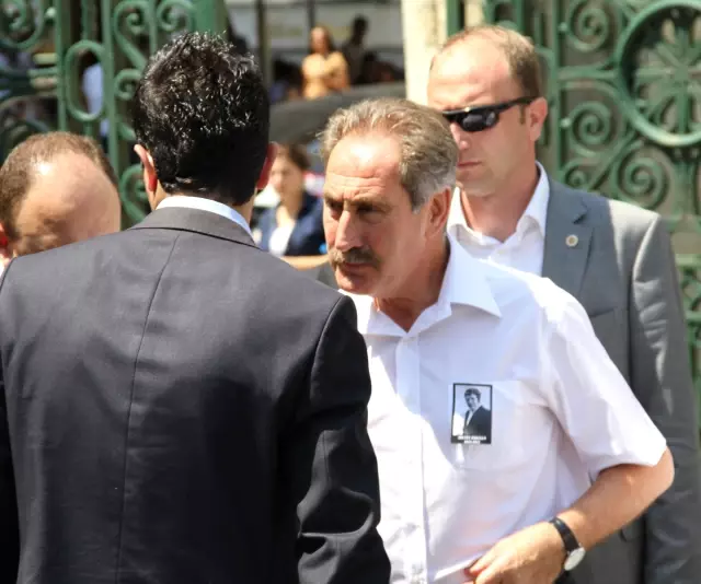 Yönetmen Metin Erksan'a Veda Yönetmen Metin Erksan'a Veda