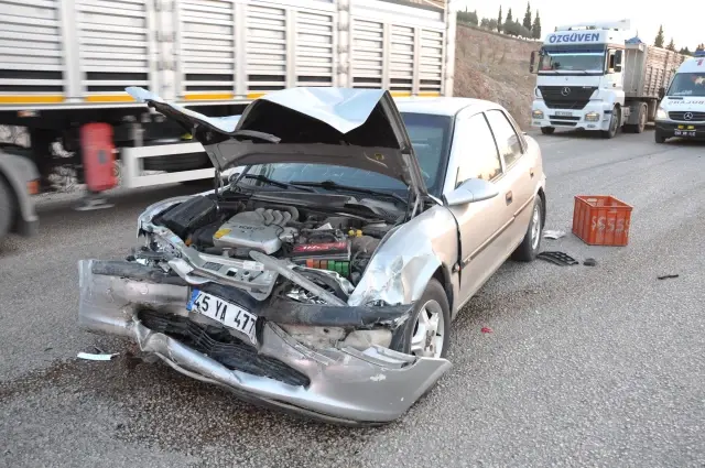 Soma'da Trafik Kazası: 9 Yaralı - Haberler