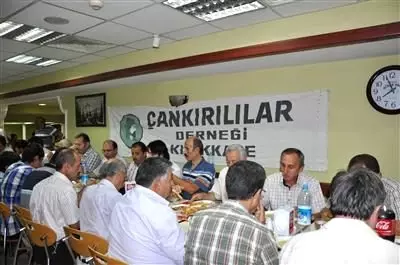 Çankırılılar Derneği Üyeleri İftar Yemeğinde Biraraya Geldi Çankırılılar Derneği Üyeleri İftar Yemeğinde Biraraya Geldi
