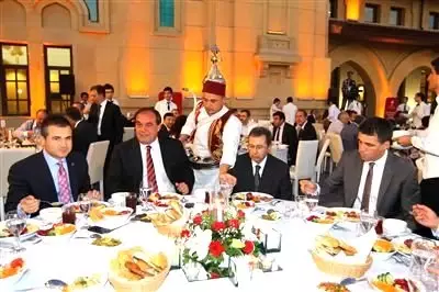 Spor Bakanı Kılıç: Şiddeti Futbol Ailesinin Birliği Çözer Spor Bakanı Kılıç: Şiddeti Futbol Ailesinin Birliği Çözer