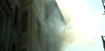 İstiklal Caddesi'nde Yangın Paniği