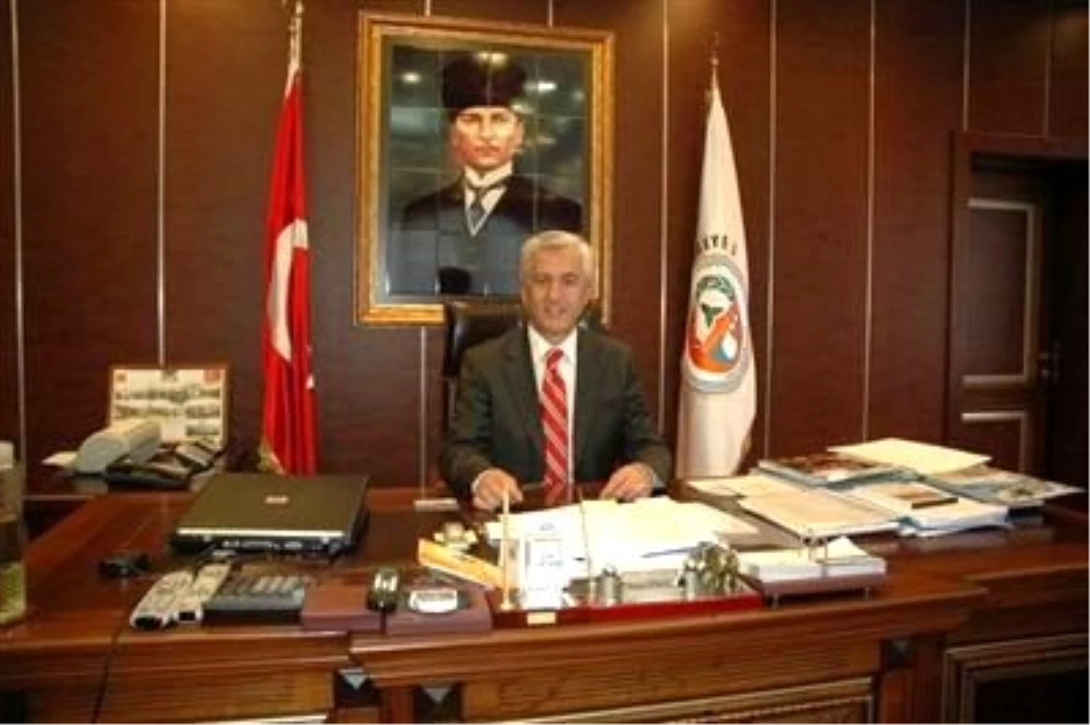 MHP'li Belediye Başkanından Fatih Terim'e Destek