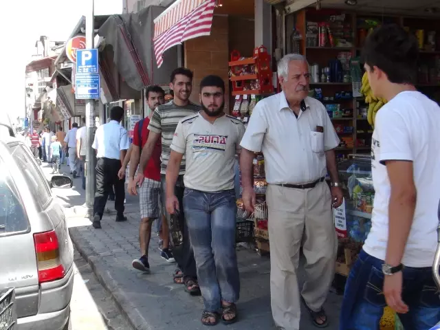 Hatay�da Suriyeliler�den Ev Kiraları Peşin Alınıyor Haberler