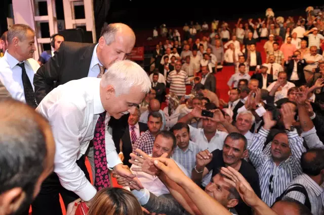 Koray Aydın, MHP Genel Başkanlığı'na Adaylığını Açıkladı