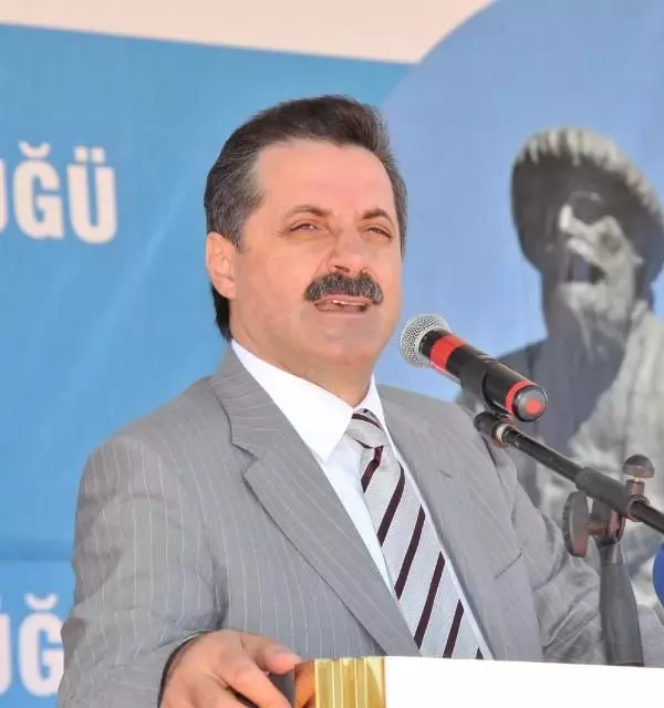 Çelik: Türkiye, Ne Zaman İyiye Gitse Önüne Terör Belası Konuluyor Çelik: Türkiye, Ne Zaman İyiye Gitse Önüne Terör Belası Konuluyor