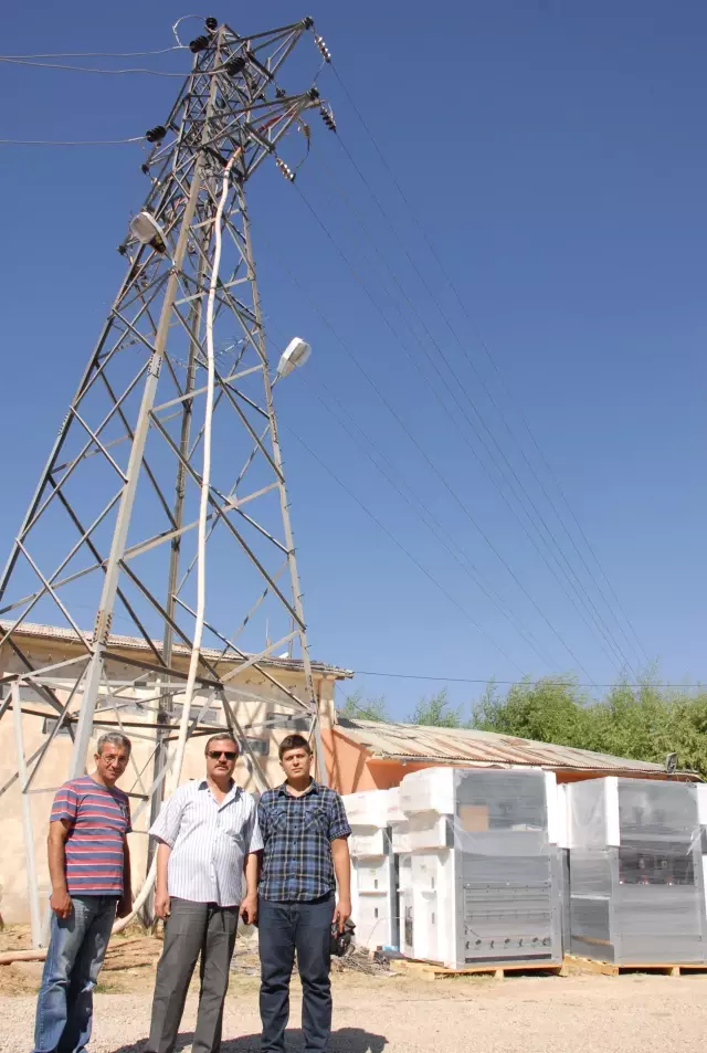 Akedaş, Elbistan�da Elektrik Altyapısını Yeniledi Haberler