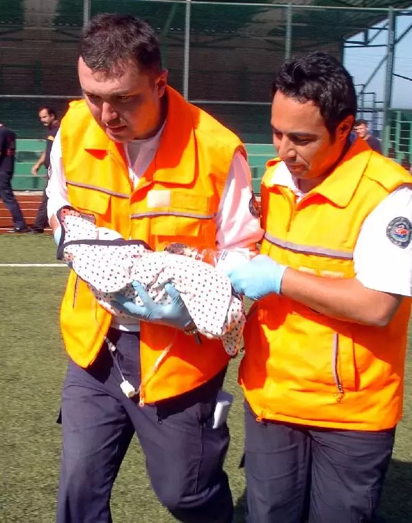 Yeni Doğan Bebek, Ambulans Helikopterle Sevk Edildi Haberler