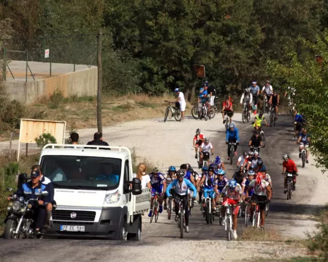 Yalova'da 44 Kilometre Bisiklet Yolu Yapılacak Yalova'da 44 Kilometre Bisiklet Yolu Yapılacak