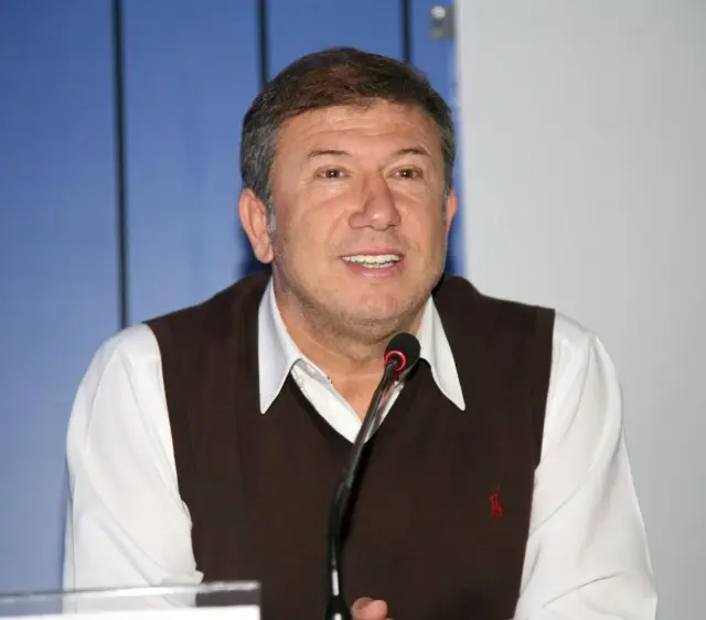 Tanju Colak Cu De Ogrencilerle Bir Araya Geldi Spor
