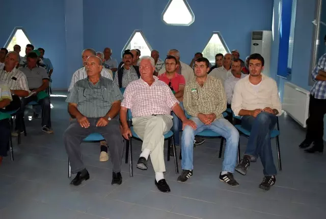 Salihlili Çiftçilere Sertifikalı Tohum Eğitimi