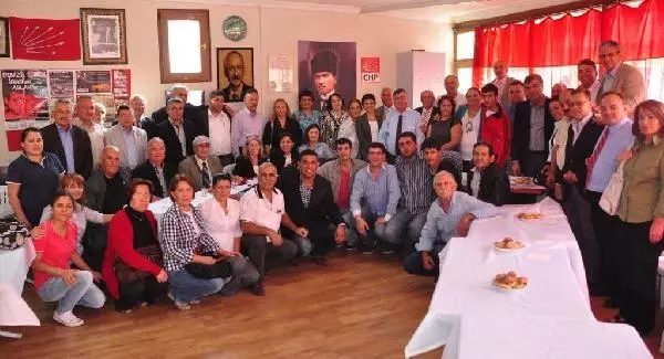 CHP'li Keskin, İzmir'de Ziyaretlerini Sürdürdü