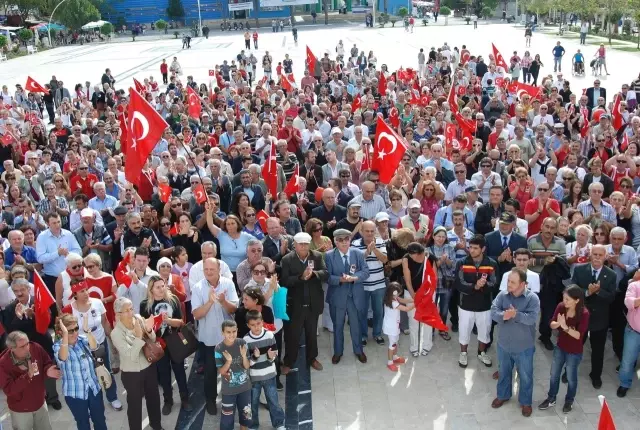 Fethiye'de Cumhuriyet Bayramı Coşkusu Fethiye'de Cumhuriyet Bayramı Coşkusu