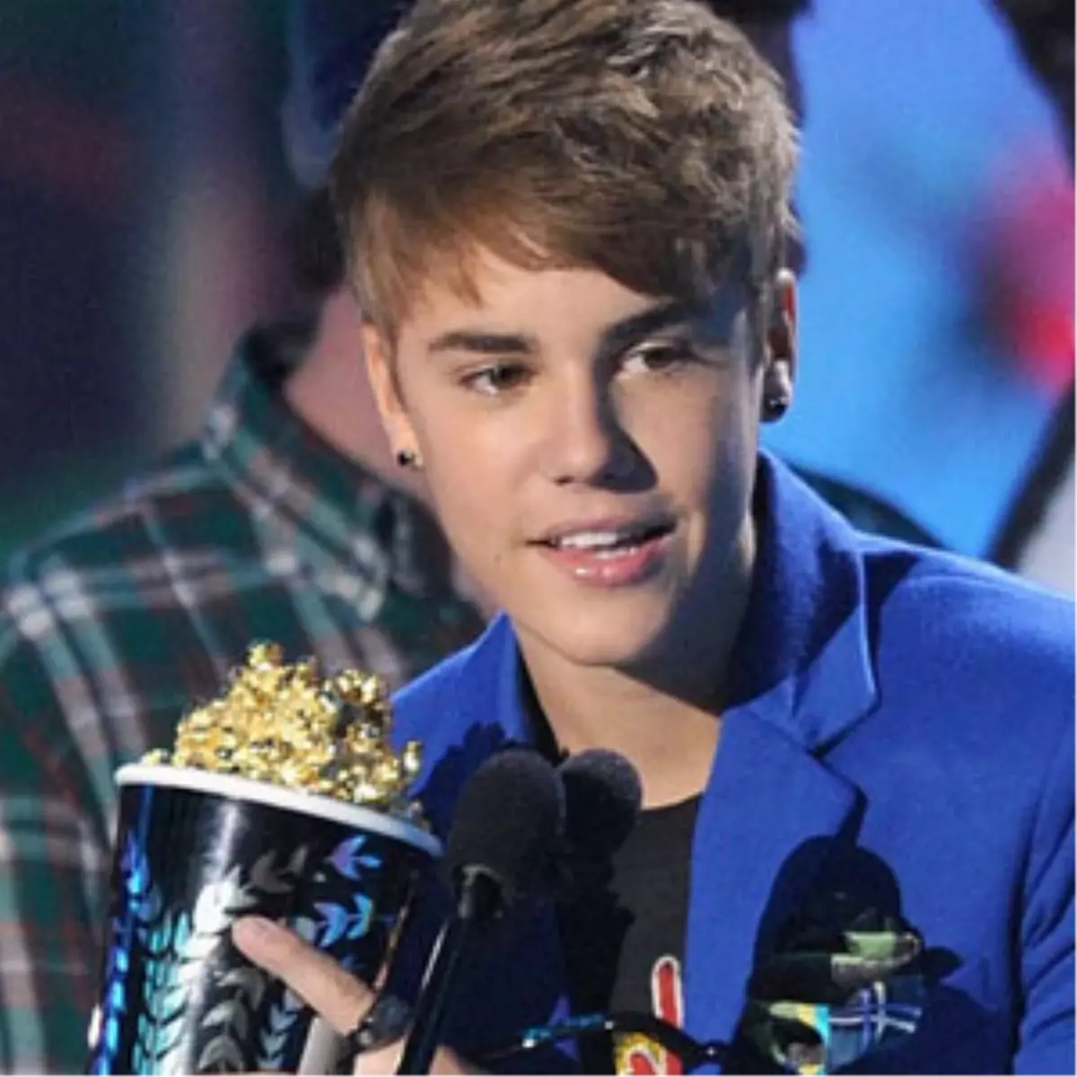 Ünlü pop şarkıcıları Taylor Swift ve <b>Justin</b> <b>Bieber</b> <b>MTV</b> Avrupa Müzik Ödüller...