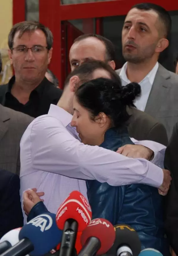 Gazeteci Ünal Türkiye'de (2)