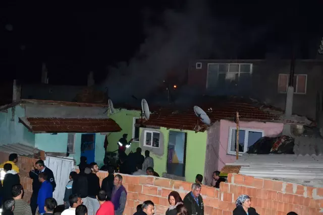 Kömürlükte Çıkan Yangın 3 Evi Kül Etti Haberler