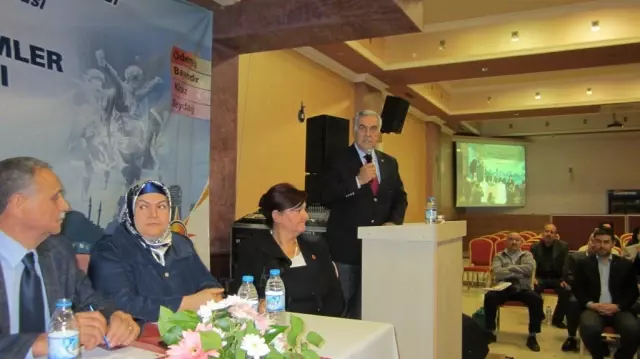 AK Parti Genel Başkan Yardımcısı Türel İzmir'de AK Parti Genel Başkan Yardımcısı Türel İzmir'de
