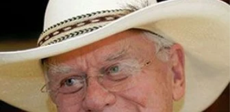 'Dallas'In Kötü Adamı J.r. Ewing'i Canlandıran Larry Hagman Öldü