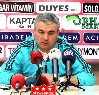 Sivasspor, Kayserispor'u Eli Boş Gönderdi Sivasspor, Kayserispor'u Eli Boş Gönderdi