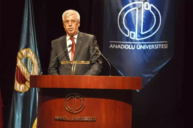 Rektör Aydın: Sporun İçine Bilimi Koyuyoruz Rektör Aydın: Sporun İçine Bilimi Koyuyoruz