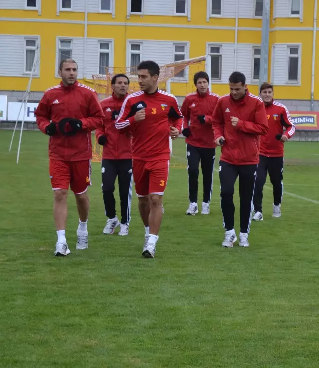 Kayserispor'da Trabzon Mesaisi Başladı Kayserispor'da Trabzon Mesaisi Başladı